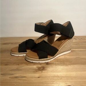 kelly and katie Espadrille Wedge Sandal Size 8. Excellent condition.